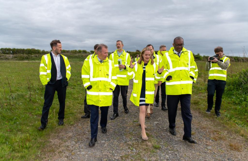 Virginia hosts ministers at the Wylfa site.